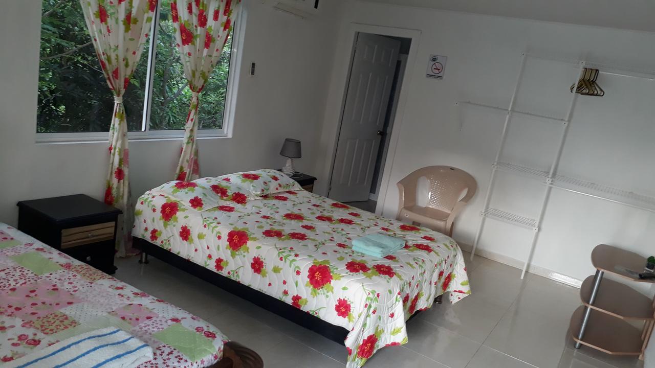 Posada Miss Portia South West Bay 외부 사진